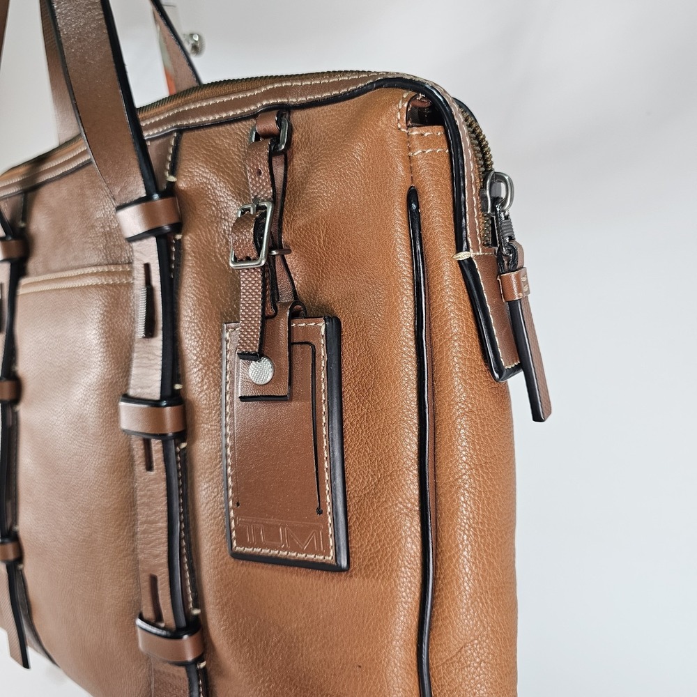 TUMI Business Bag 68917TN MISSION HARRISON Tan Leather Laptop Case Career Brown - Picture 3 of 16